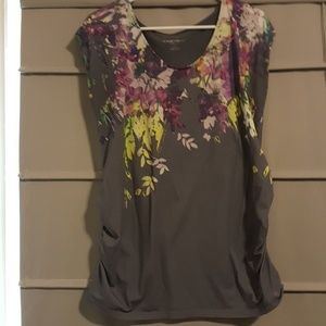 Liz Lange maternity size medium top
